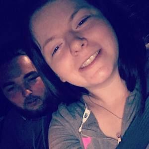 Meet your Posher, Desi